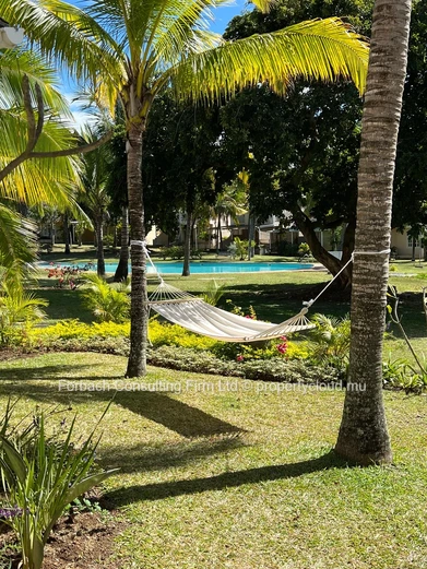 Maison individuelle 3 chambres avec piscine & jardin – Résidence Azure Bleu