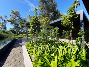 5 Bedroom Villa