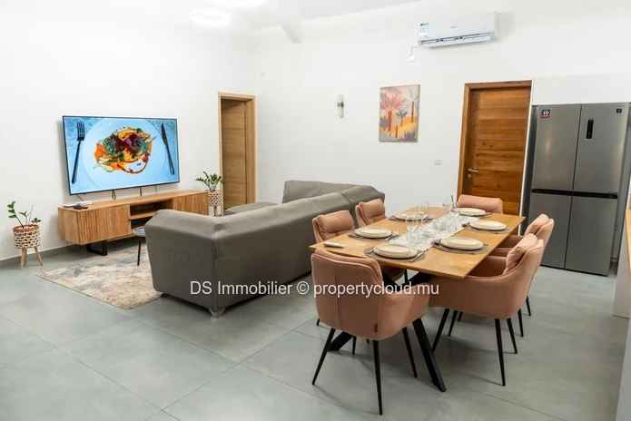 Villa Neuve Plains Pied De 3 Chambres À Vendre - Mont Mascal- Nord