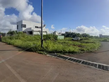 Land for sale in Rose-Belle