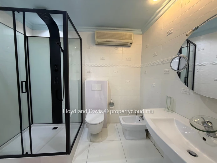 Fully Renovated Penthouse with Panoramic Views in Quatre Bornes