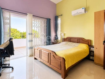 7 Bedroom House