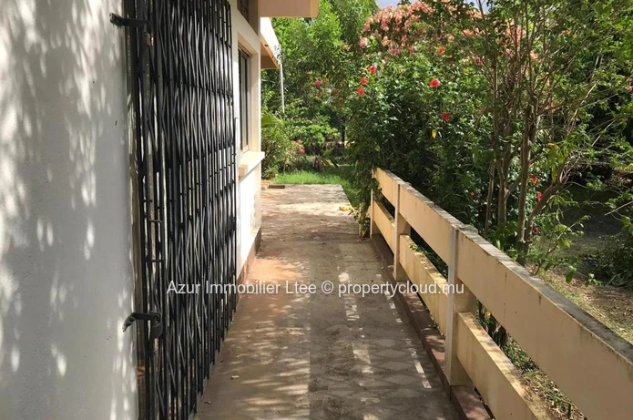 BAIE DU TOMBEAU : 6-bedroom house