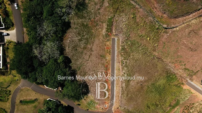 Bel Ombre - Plot of land with mountain views - 1,513 m²