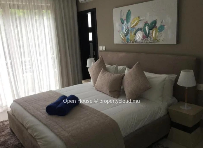 PDS apartment for sale in Tamarin, Grand Baie. Living area 125m², 2 bedrooms, communal swimming pool. Sea access, clo...