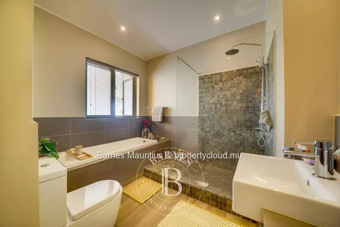 HAUTE RIVE - Penthouse Traversant - 4 Chambres