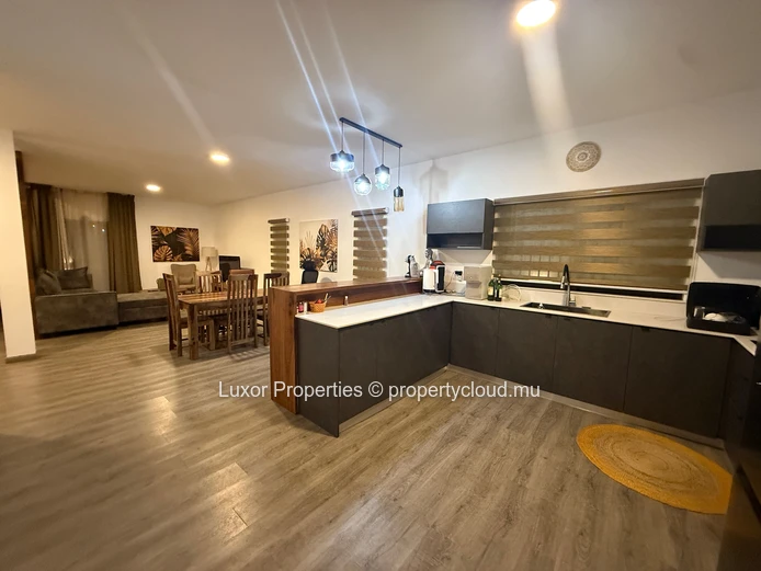 VILLA À LOUER – MORCELLEMENT ANNA, FLIC EN FLAC Par Luxor Properties Ltd