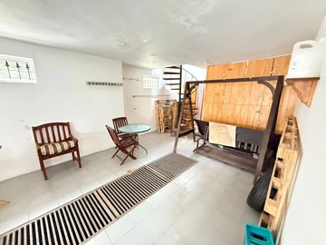 5 Bedroom Villa