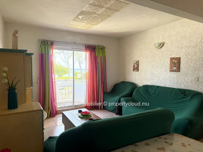 Charming Furnished Apartment with Sea Views in Flic en Flac