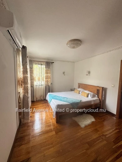 Maison meublée de 5 chambres à louer à Vacoas