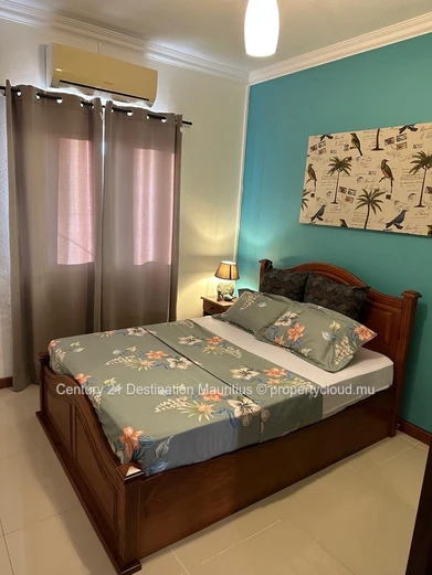Charming 2-Bedroom Apartment Steps from Pereybere Beach 