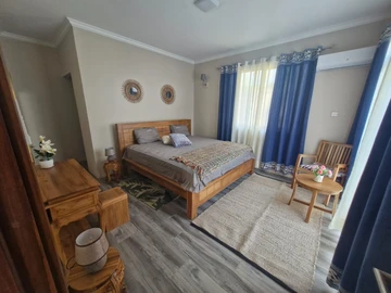 4 Bedroom Villa