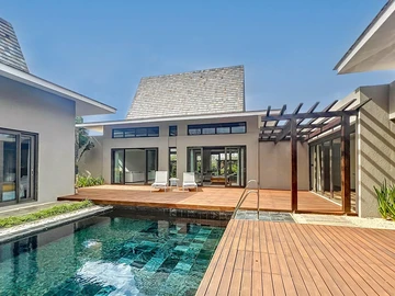 5 Bedroom House