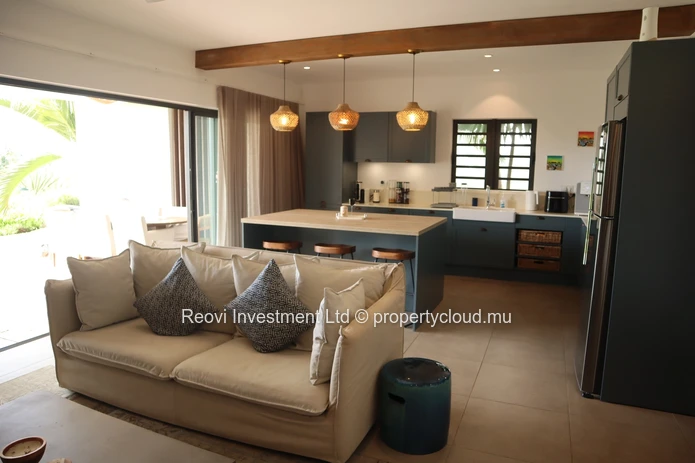 Gorgeous 3 Bed Beachfront Apartment in a Gated Resort