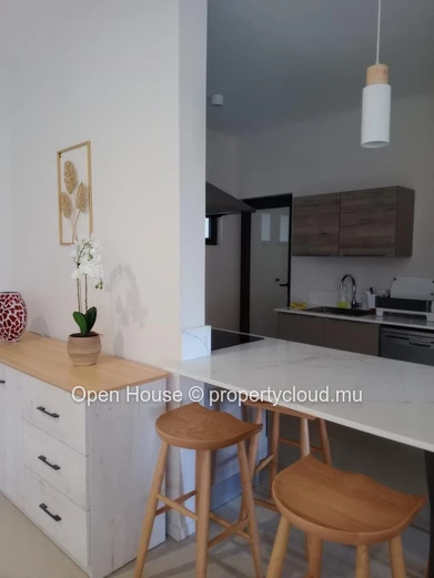 Appartement neuf Smart City à louer (meublé) à Moka, 157m², 3 chambres, piscine commune, proximité centre ville, bus,...