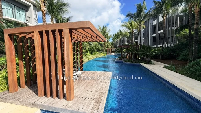 Luxury Apartment with Golf Course Views
