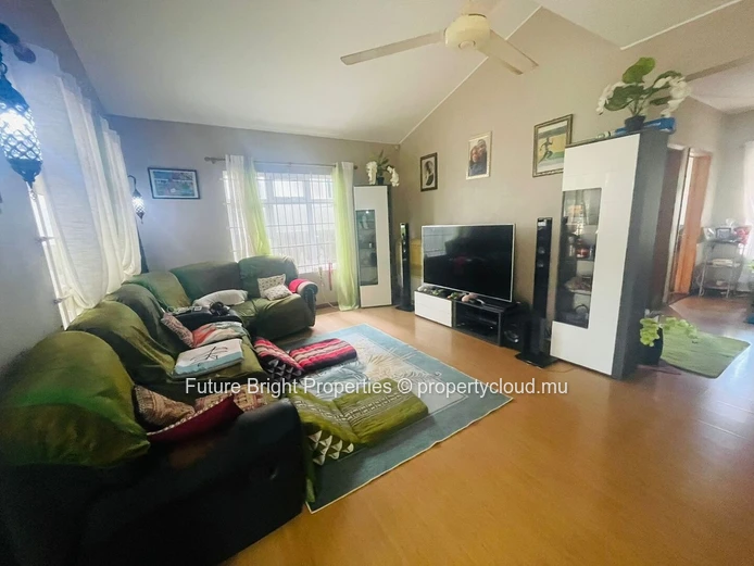 Property for Sale House Flic en Flac