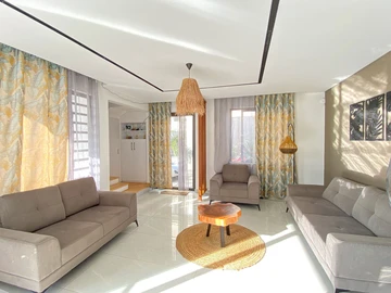 4 Bedroom Villa