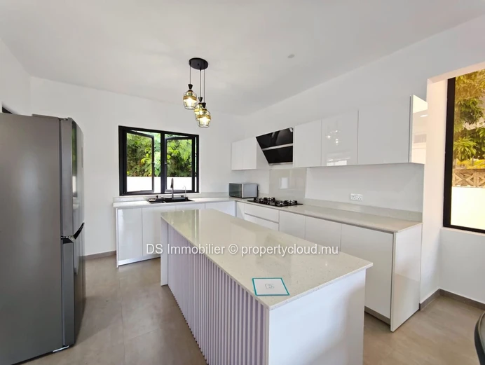 Villa For Sale – 3 Bedrooms – Grand Baie | Local Market