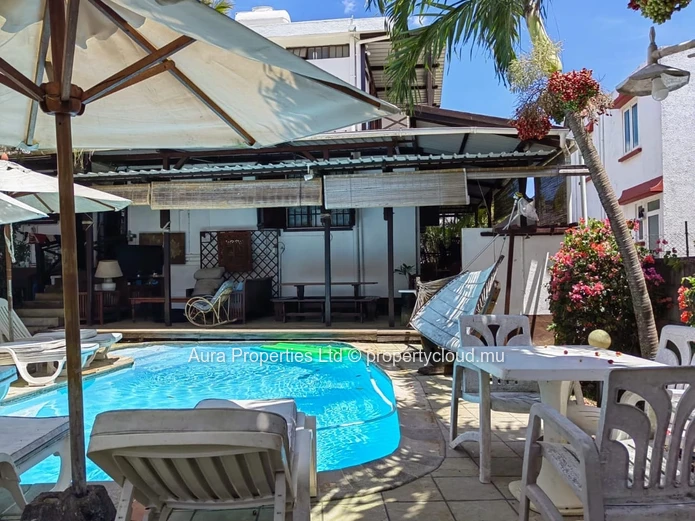 For Sale – House In Roche Brunes