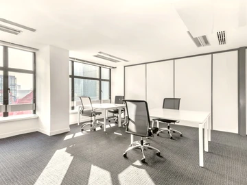 Espace de bureau privé pour 3 personnes à Regus Downtown