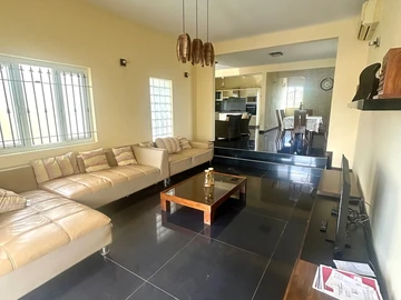4 Bedroom Villa