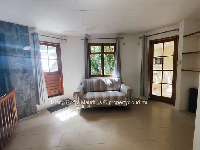 Charme d'Antan & Sérénité Absolue : Une maison de 3 chambre à Ferré, Mapou (Mandat exclusif)