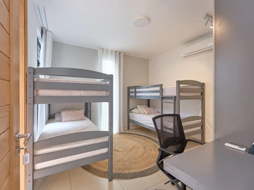 4 Bedroom Villa
