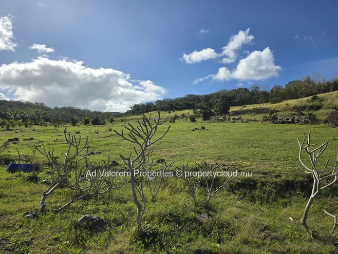 Terrain à vendre à Baie Du Cap (Mandat exclusif)