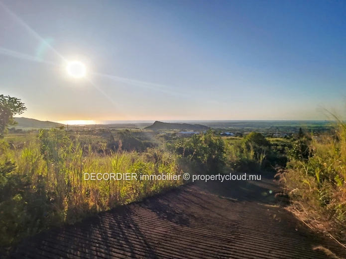 À Vendre Les Mariannes Terrain Agricole