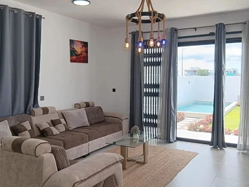4 Bedroom Villa