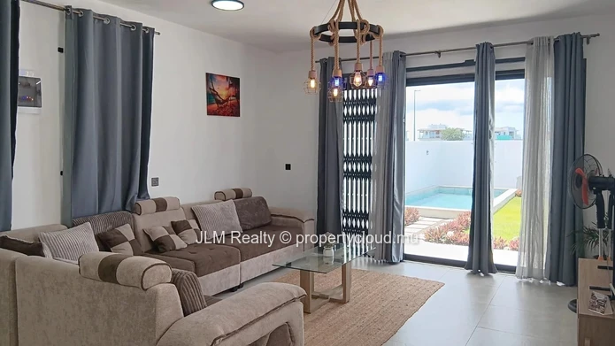 For Sale: 4-Bedroom Villa, Flic en Flac, Mauritius