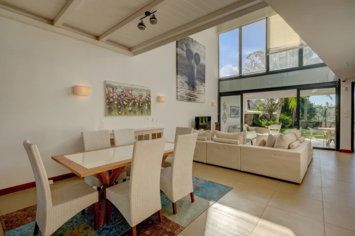 A rare property, both elegant and private, fully dedicated to an exceptional lifestyle