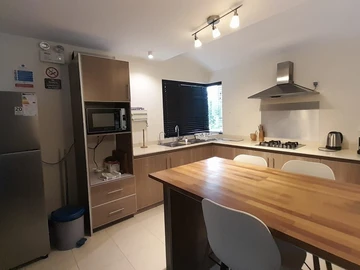 7 Bedroom Apartment