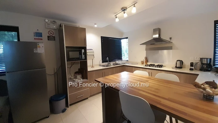 Bloc of apartments for sale in Albion - Ideal for investment