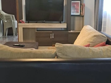 6 Bedroom House