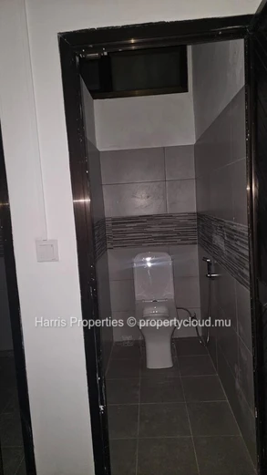 A louer espace de bureau de 100m2 à Port Louis (Mandat exclusif)