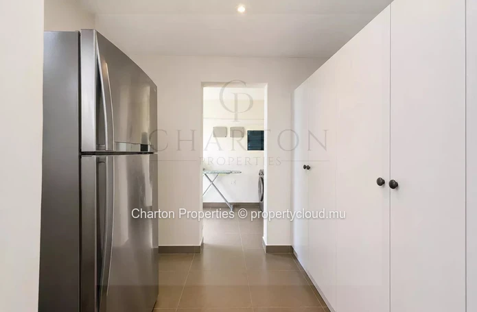3 bedroom villa with private pool in a privileged residential environment