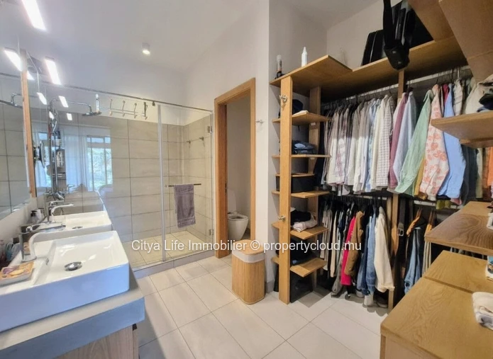 Duplex meublé de 3 chambres avec piscine privée à Beau Plan