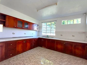 Bureau de 11 Chambres