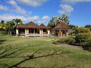 4 Bedroom Villa