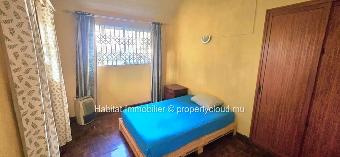 A louer : Maison meublée et équipée de 150 m², sur un terrain de 418 m² à Curepipe