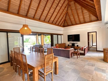 4 Bedroom Villa