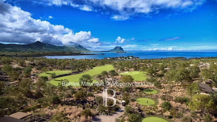 BLACK RIVER - Residential Land - 1935 m²