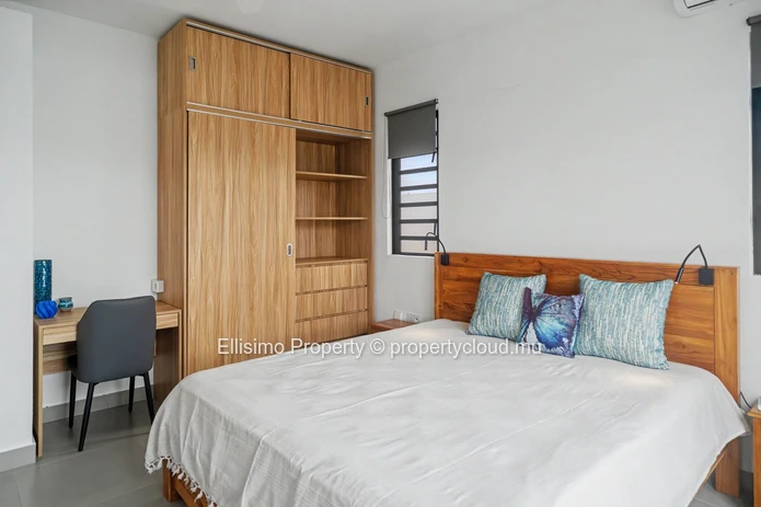 Contemporary Villa for Rent – Mont Mascal, Petit Raffray
