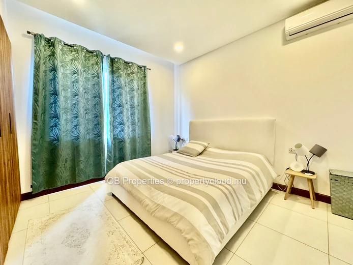 Exceptional 3-Bedroom Apartment with Sea View