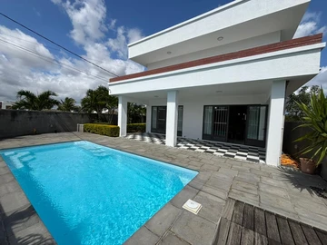4 Bedroom Villa