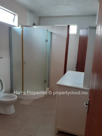 À VENDRE – Spacieuse maison individuelle à Phoenix