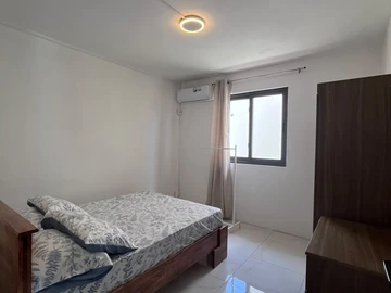 6 Bedroom House