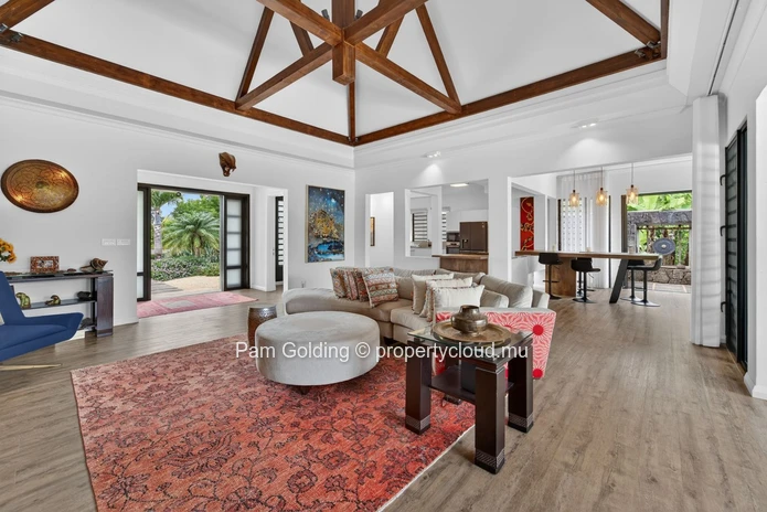 Four-Bedroom Luxury Villa in Tamarina Golf Estate - Private Pool & Beach Club Access